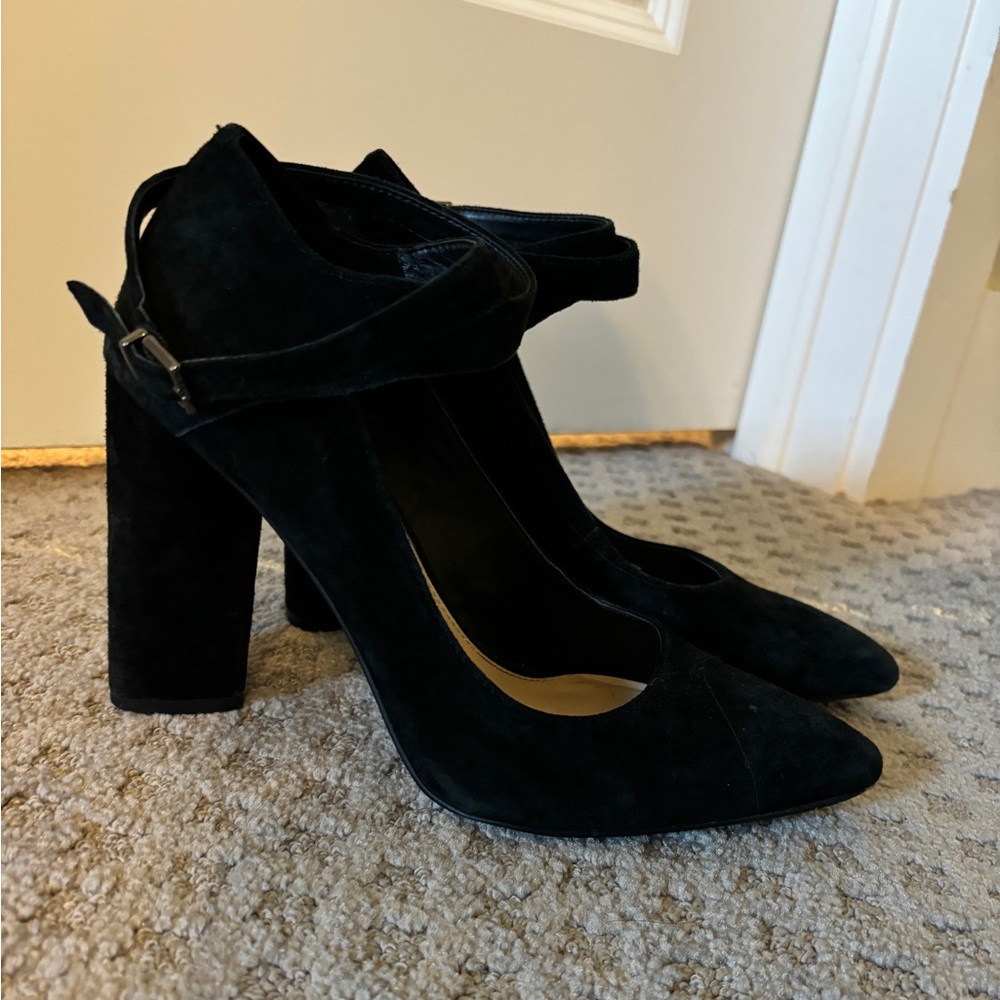 GIANNI BINI Black Suede Pumps - Size 7.5M - Good condition